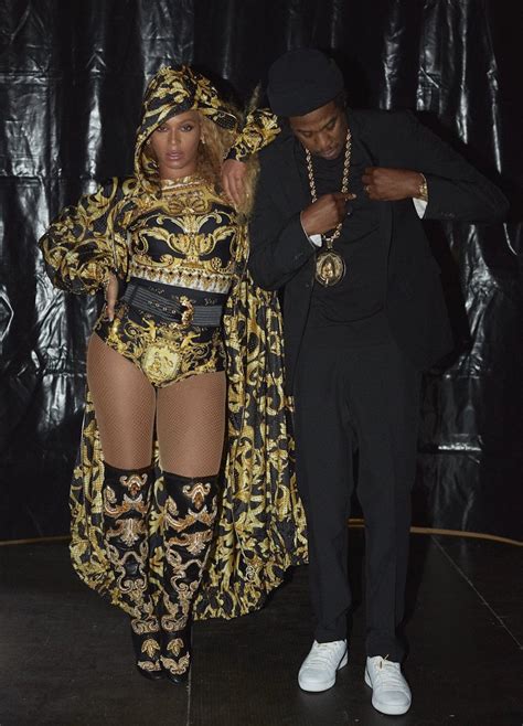 gianni versace beyonce outfit